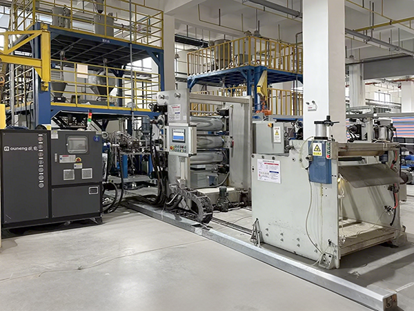 太陽能薄膜模溫機(jī)2